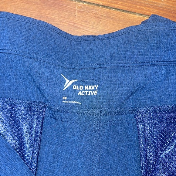 Old navy active shorts men’s size 38 - Picture 5 of 5